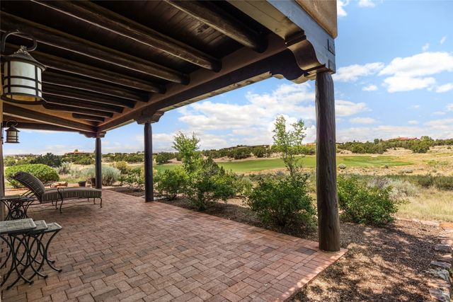 15 Calle Ojitos, Santa Fe, NM 87506