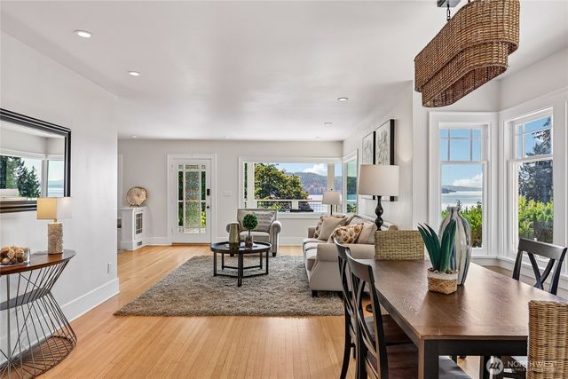 3736 NE 153rd Street, Lake Forest Park, WA 98155