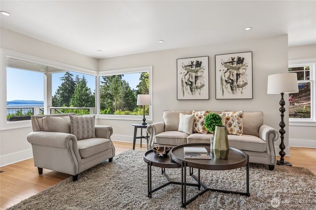 3736 NE 153rd Street, Lake Forest Park, WA 98155