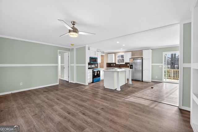 720 Woodland Circle, Loganville, GA 30052