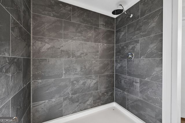 720 Woodland Circle, Loganville, GA 30052