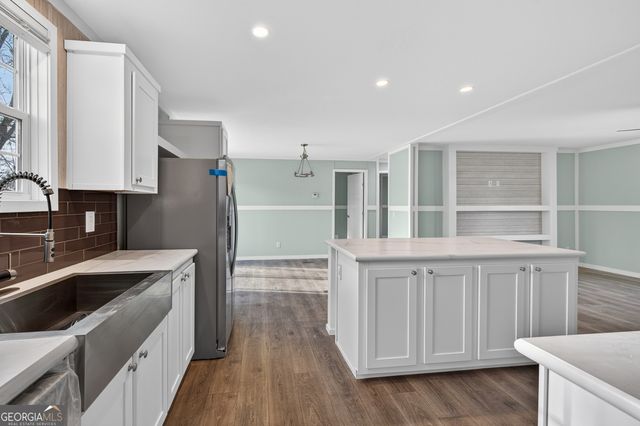 720 Woodland Circle, Loganville, GA 30052