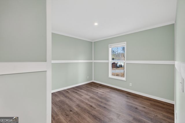 720 Woodland Circle, Loganville, GA 30052