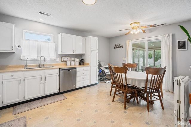 911 SHORE BEND Boulevard, Kokomo, IN 46902