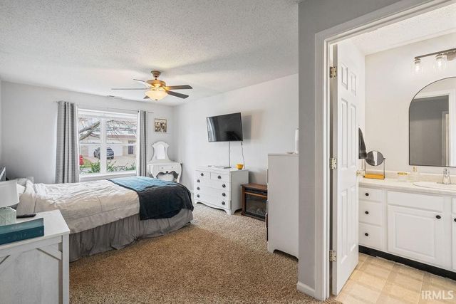 911 SHORE BEND Boulevard, Kokomo, IN 46902
