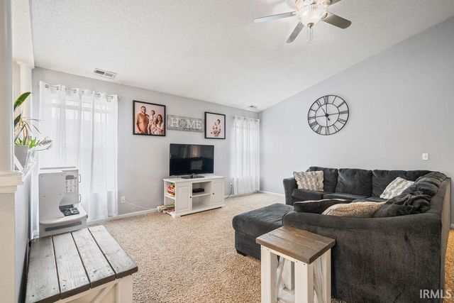 911 SHORE BEND Boulevard, Kokomo, IN 46902
