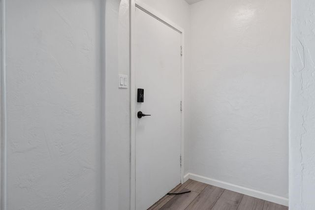 1483 E Bardsley Avenue, Tulare, CA 93274