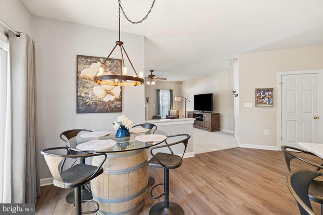 43299 HEATHER LEIGH CT, Ashburn, VA 20147