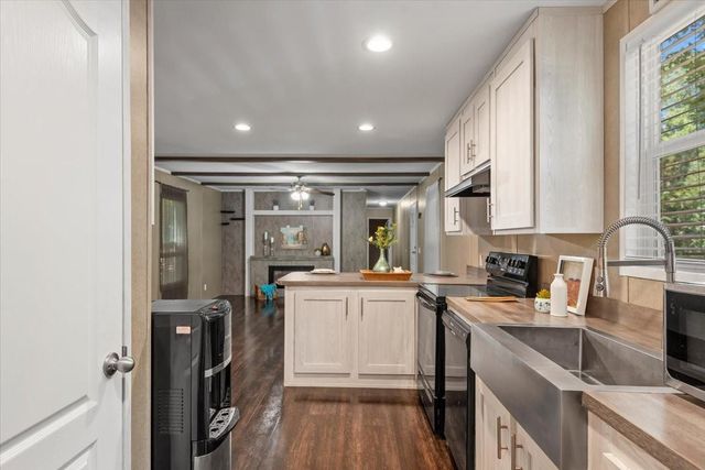 211 Woodstock, Livingston, TX 77351