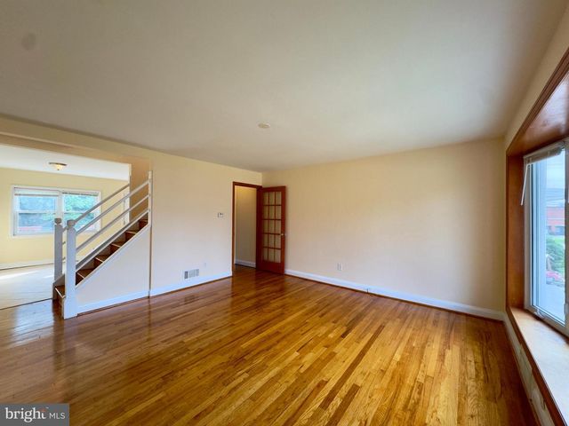 1243 S GRANTLEY ST, Baltimore, MD 21229