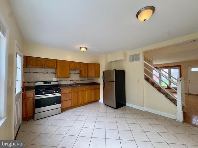 1243 S GRANTLEY ST, Baltimore, MD 21229