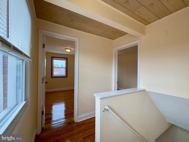1243 S GRANTLEY ST, Baltimore, MD 21229