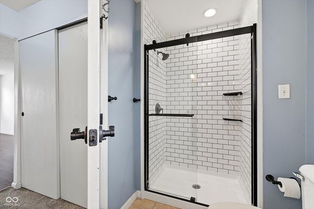 8210 Castleton Boulevard, Indianapolis, IN 46256