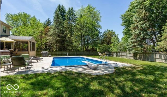 8210 Castleton Boulevard, Indianapolis, IN 46256