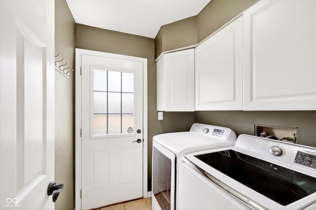 8210 Castleton Boulevard, Indianapolis, IN 46256