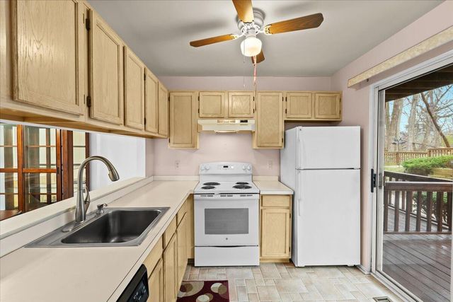 44750 Bayview Drive 37, Novi, MI 48377