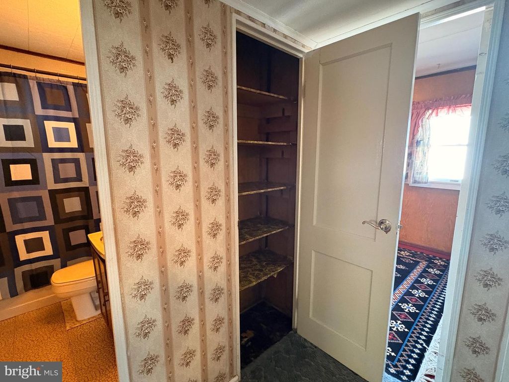 Image 8 of property listing at 59 MOYER DR, Aberdeen, MD 21001