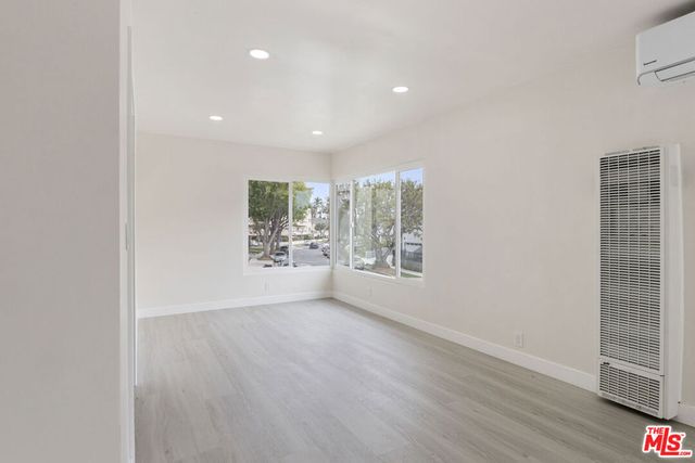 7127 Ramsgate Avenue, Los Angeles, CA 90045
