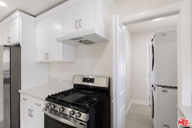 7127 Ramsgate Avenue, Los Angeles, CA 90045