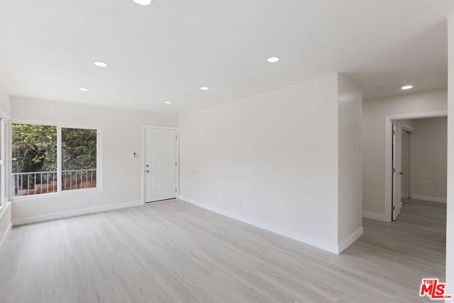 7127 Ramsgate Avenue, Los Angeles, CA 90045