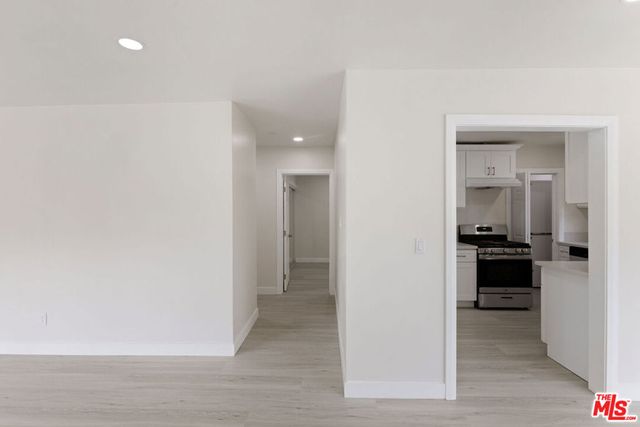 7127 Ramsgate Avenue, Los Angeles, CA 90045