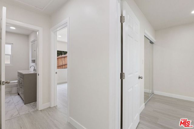 7127 Ramsgate Avenue, Los Angeles, CA 90045