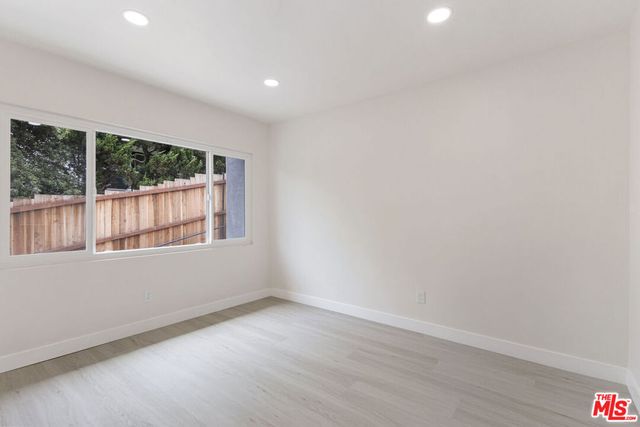 7127 Ramsgate Avenue, Los Angeles, CA 90045