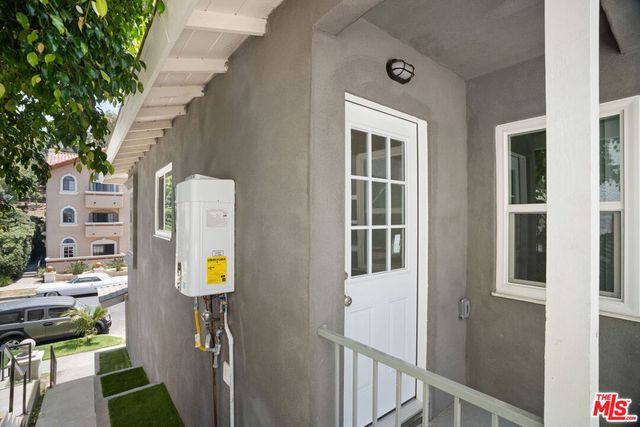 7127 Ramsgate Avenue, Los Angeles, CA 90045