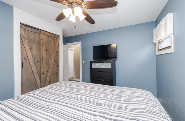 7166 S 37th PLACE, Franklin, WI 53132