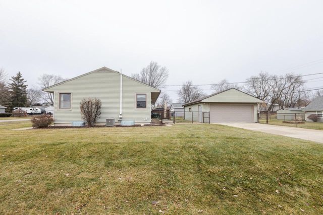 7166 S 37th PLACE, Franklin, WI 53132
