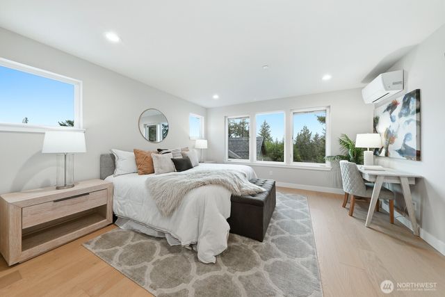 11217 NE 95th Street, Kirkland, WA 98033