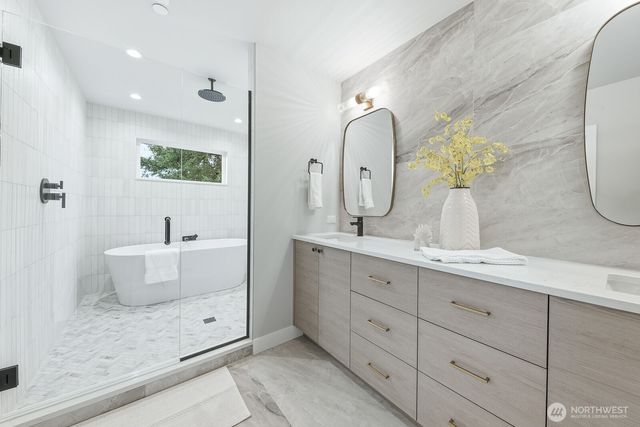 11217 NE 95th Street, Kirkland, WA 98033