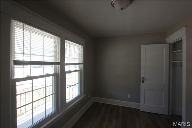 1034 N Rock Hill Road, Rock Hill, MO 63119