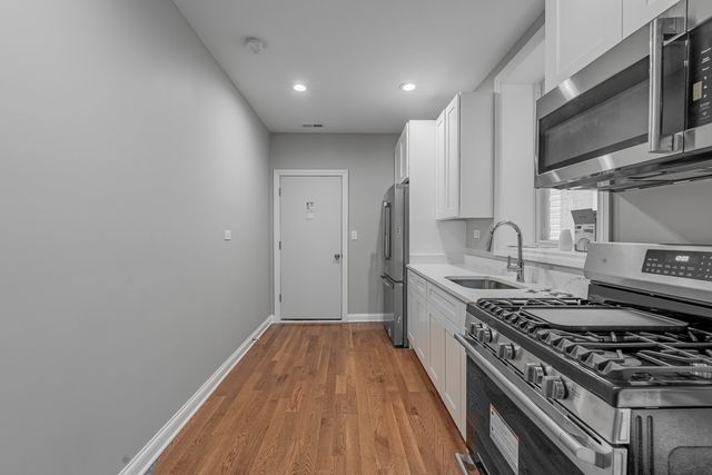 4816 W Jackson Boulevard, Chicago, IL 60644