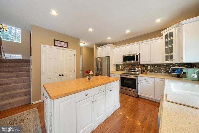 18747 VERNON CT, Drayden, MD 20630