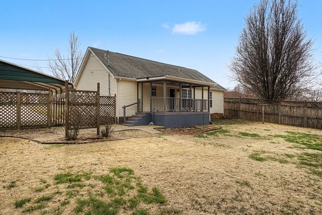 7 Falcon Rd, Fayetteville, TN 37334