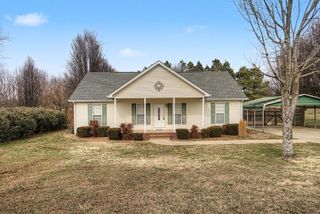 7 Falcon Rd, Fayetteville, TN 37334