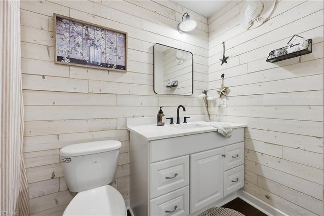 2501 Cove Point PL, Virginia Beach, VA 23454