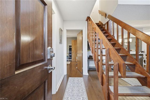 2501 Cove Point PL, Virginia Beach, VA 23454