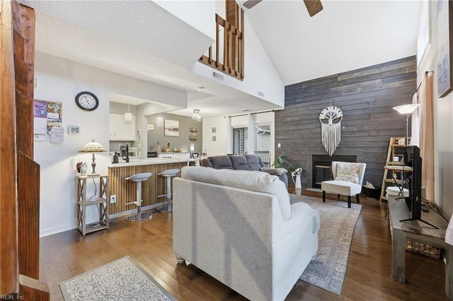 2501 Cove Point PL, Virginia Beach, VA 23454