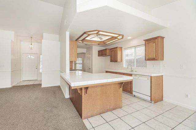 5906 W Paul Avenue, Fresno, CA 93722