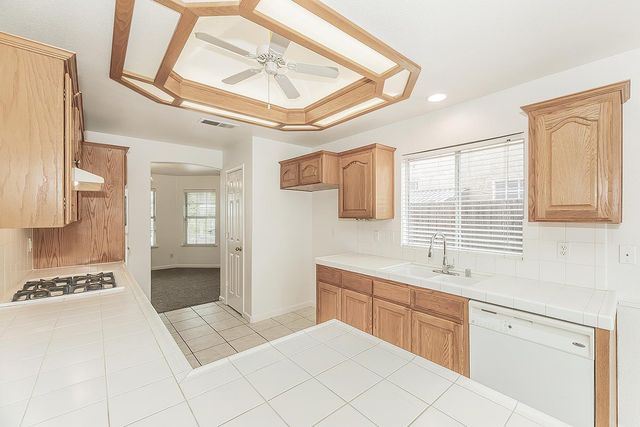 5906 W Paul Avenue, Fresno, CA 93722