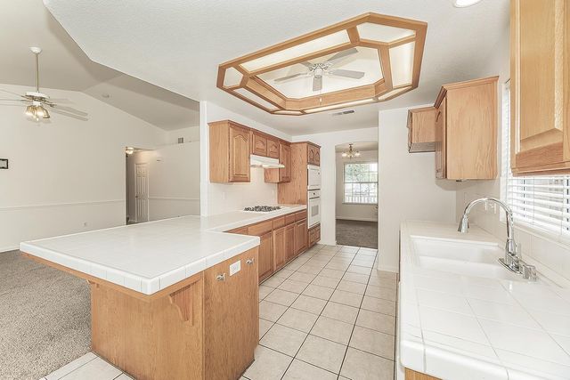 5906 W Paul Avenue, Fresno, CA 93722
