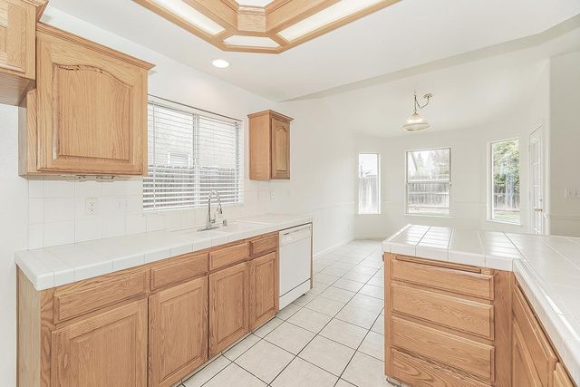 5906 W Paul Avenue, Fresno, CA 93722
