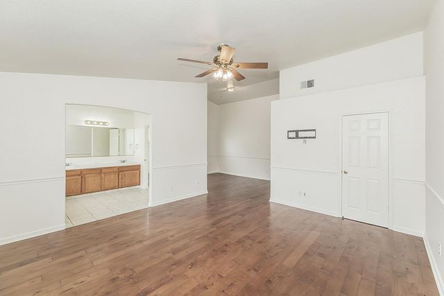 5906 W Paul Avenue, Fresno, CA 93722