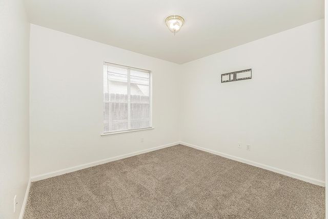 5906 W Paul Avenue, Fresno, CA 93722
