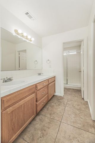 5906 W Paul Avenue, Fresno, CA 93722