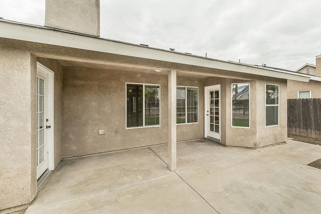5906 W Paul Avenue, Fresno, CA 93722