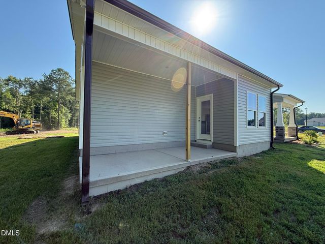 250 Bonsai Way, Four Oaks, NC 27524