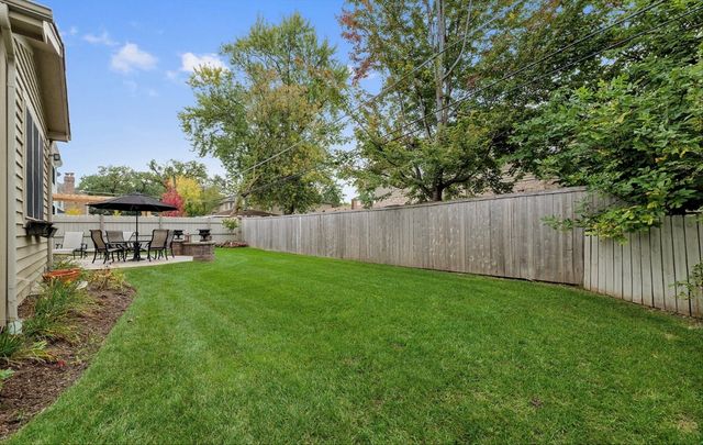 602 S Sunnyside Avenue, Elmhurst, IL 60126